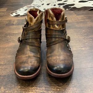 Freebird Belfast Booties Size 8